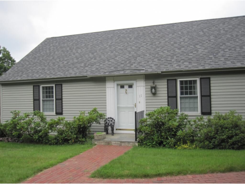 Property Photo:  11 Governor Square 11  NH 03458 