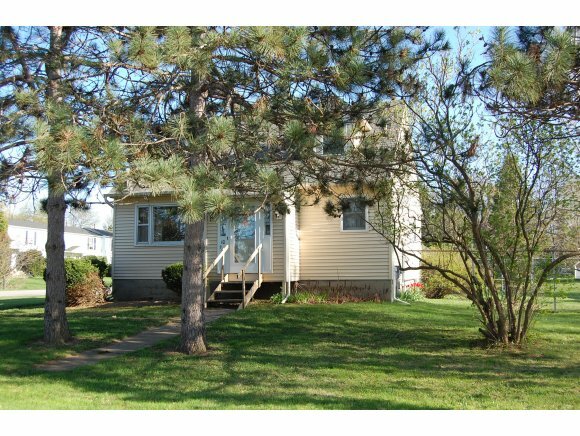 Property Photo: 203 Laplatte Cir VT 05482