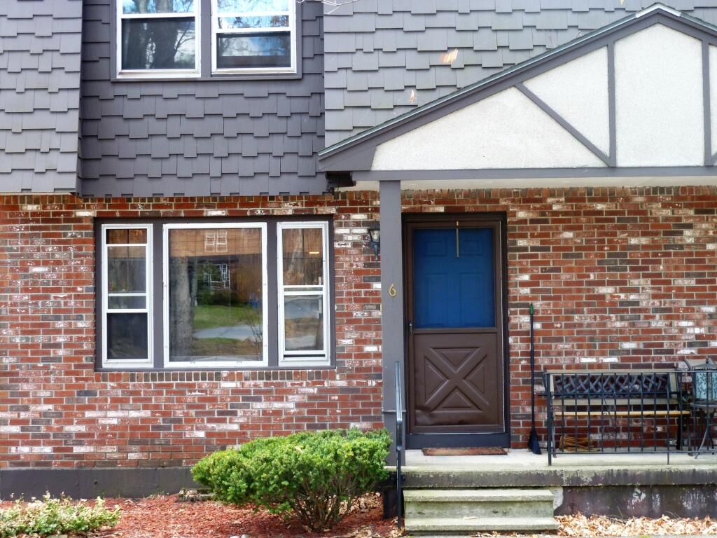 Property Photo:  6 Midridge Circle 6  NH 03053 