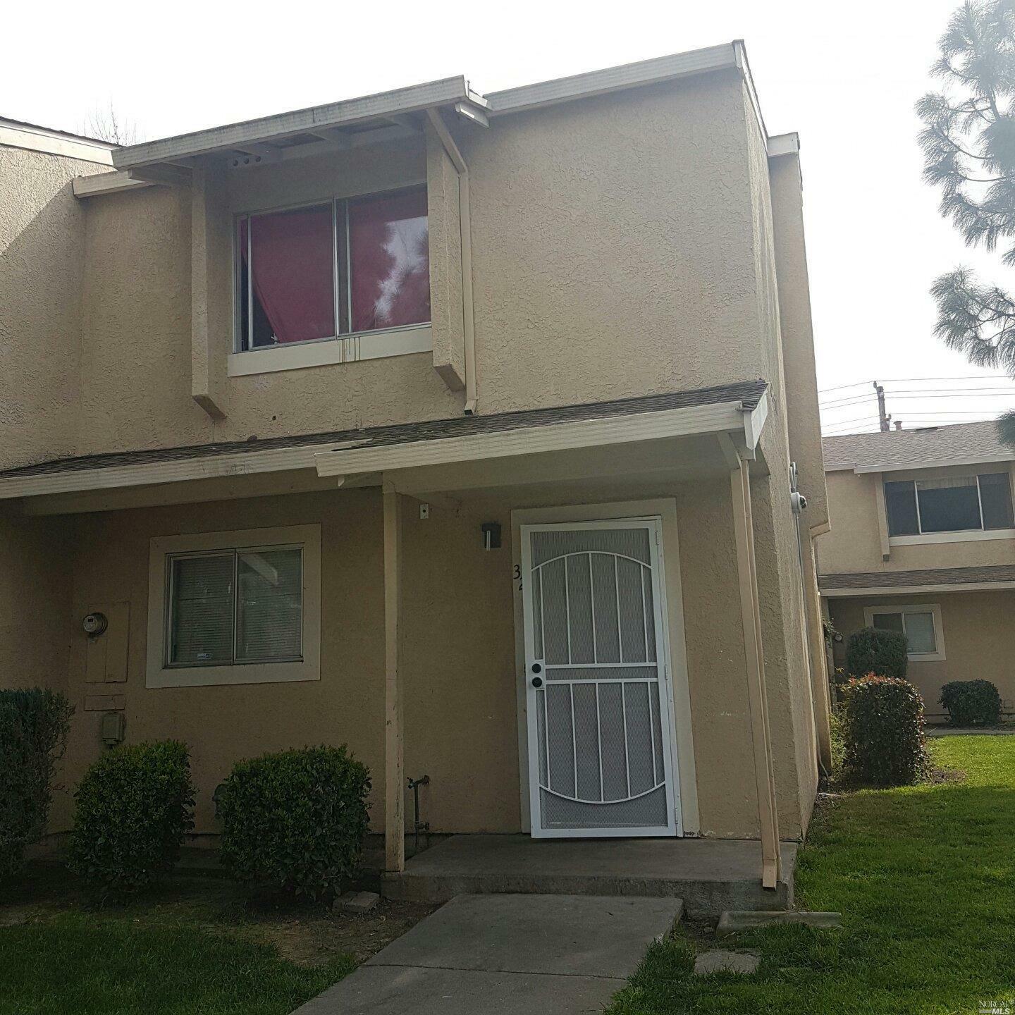 Property Photo:  1941 Grande Circle 32  CA 94533 