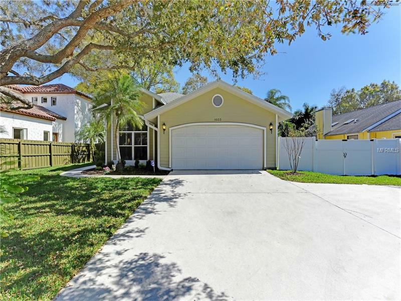 Property Photo:  1033 S Osprey Avenue  FL 34236 