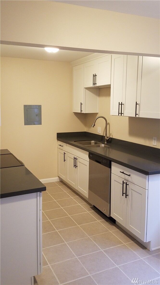 Property Photo:  10317 Midvale Ave N  WA 98133 