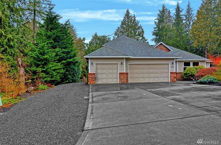 Property Photo: 2518 108th Ave SE WA 98258
