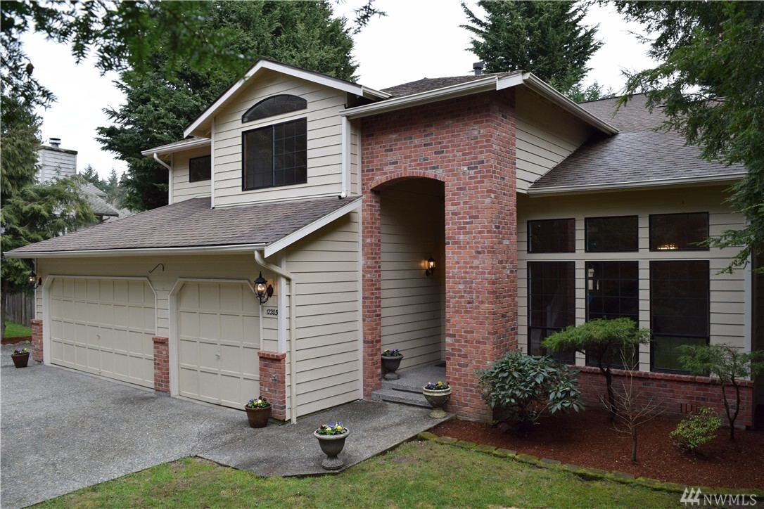 Property Photo:  12203 SE 179th Place  WA 98058 
