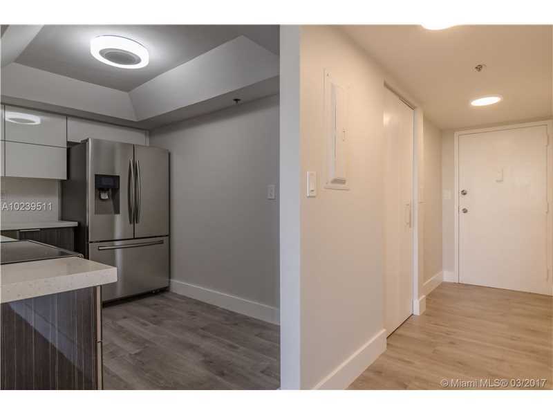 Property Photo: 20355 NE 34th Ct 521 FL 33180
