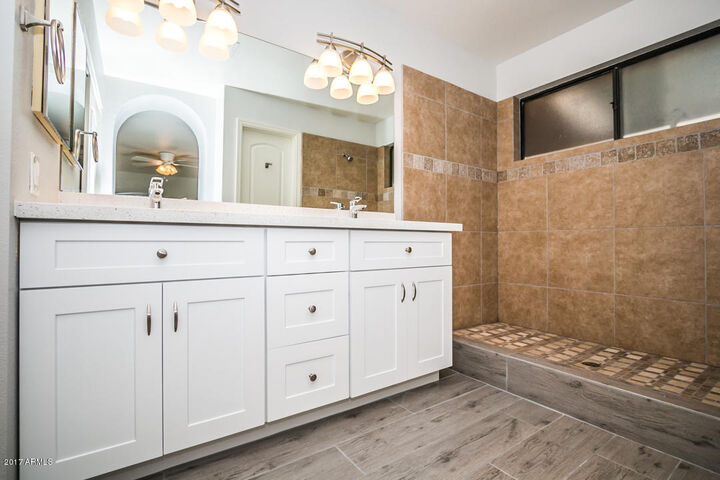 Property Photo: 5119 E Downing Street AZ 85205