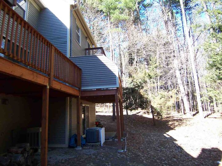 Property Photo:  33 Village Falls Way  NH 03054 