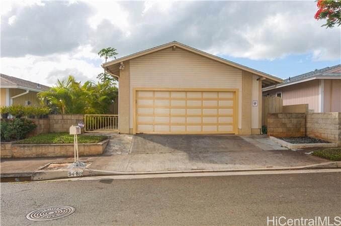 Property Photo:  94-819 Nolupe Street  HI 96797 