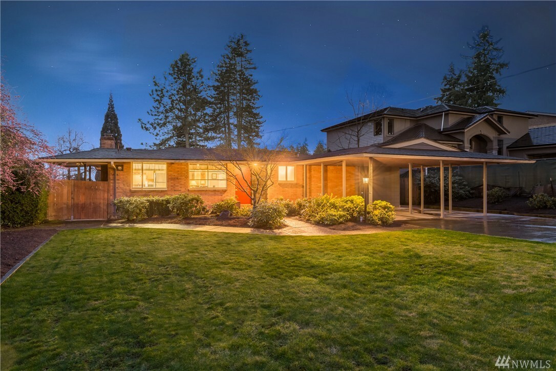 Property Photo: 10017 NE 21st St WA 98004