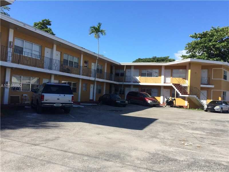 Property Photo:  60 NW 76th St 14  FL 33150 