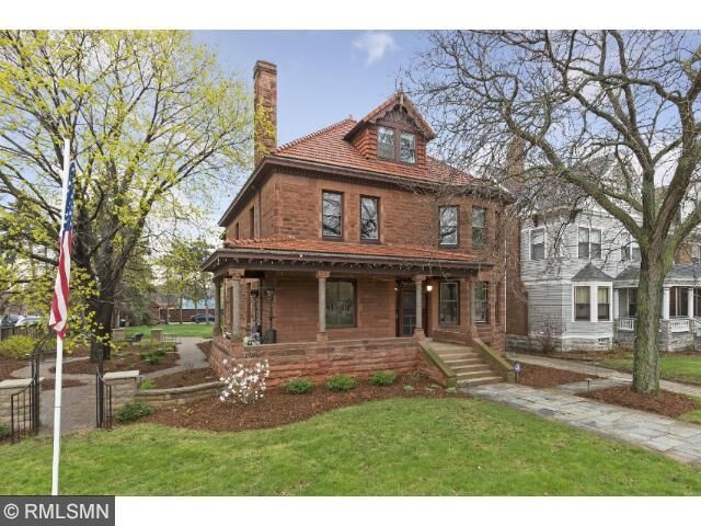 Property Photo:  768 Summit Avenue  MN 55105 