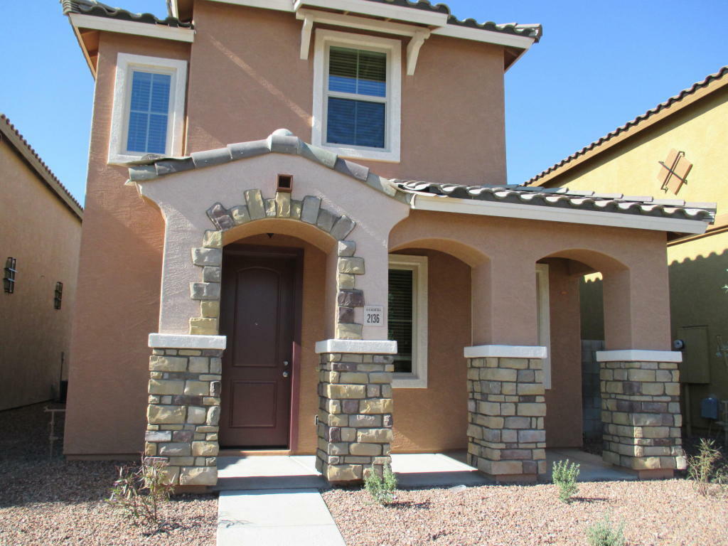 Property Photo:  2136 N 77th Drive  AZ 85035 