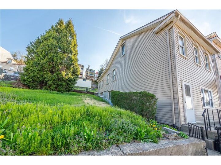 2722 Shelly St  South Side PA 15203 photo