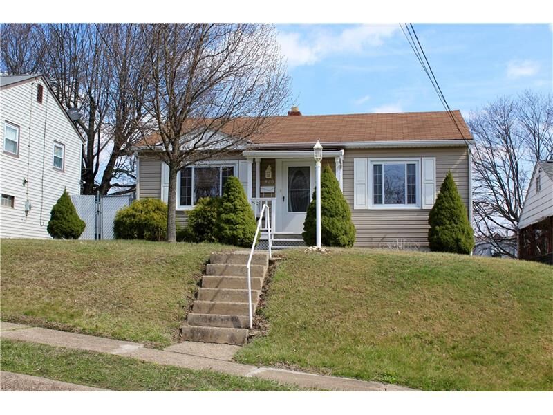 Property Photo: 420 Bechman St PA 15144