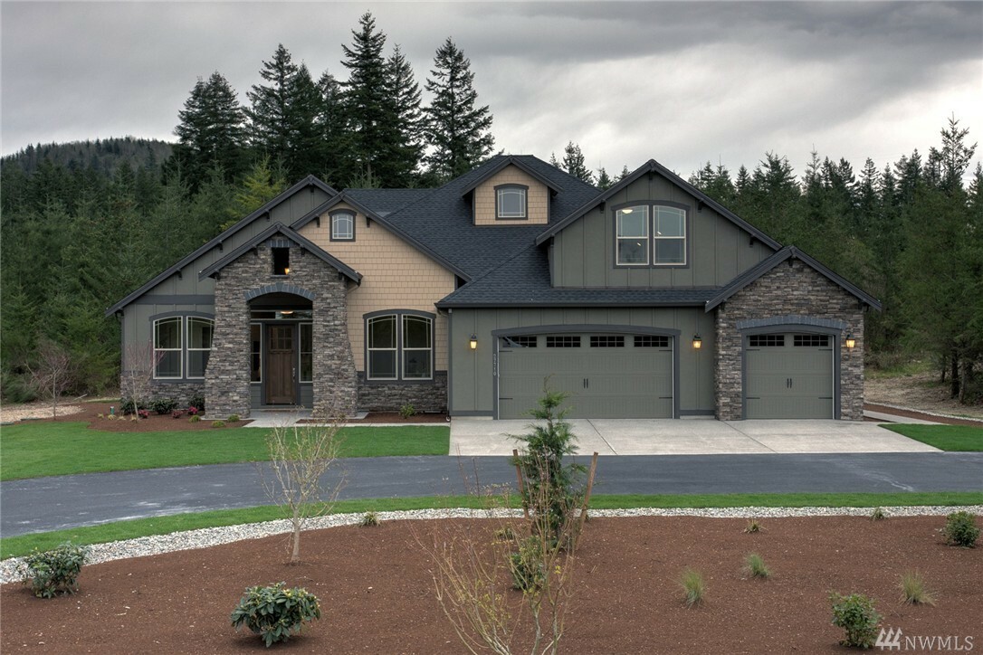 Property Photo: 272 Xx SE 316th Wy WA 98051