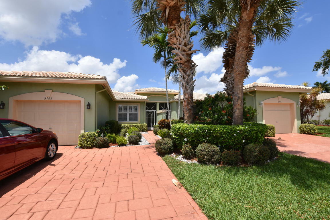 Property Photo:  5785 Island Reach Lane  FL 33437 