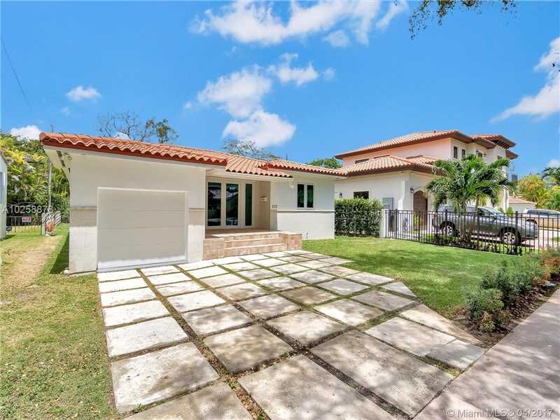 Property Photo: 633 Madeira Ave FL 33134