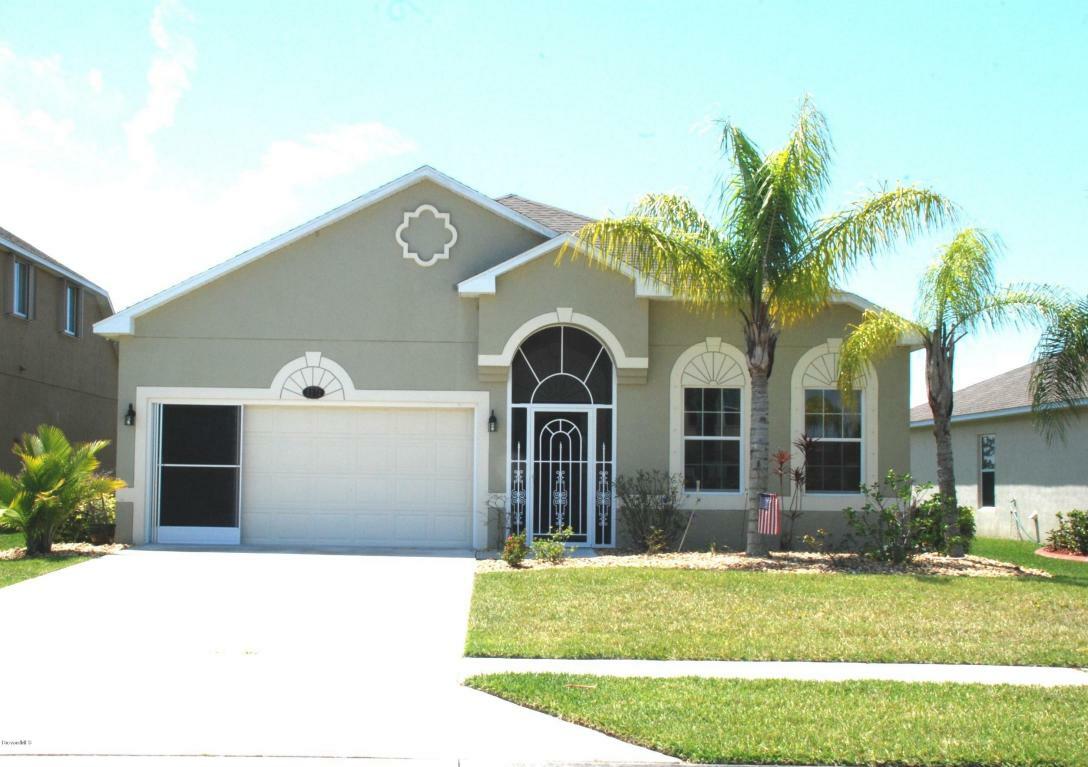 Property Photo:  2072 Neveah Avenue NW  FL 32907 