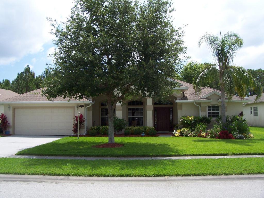 Property Photo: 2704 Tuscarora Court FL 32904