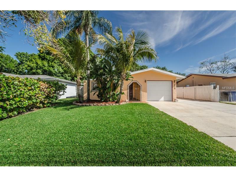 Property Photo: 3519 13th Avenue N FL 33713