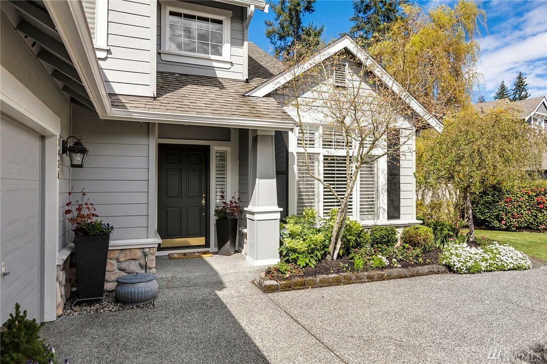 Property Photo: 6426 Riviera Ct WA 98275