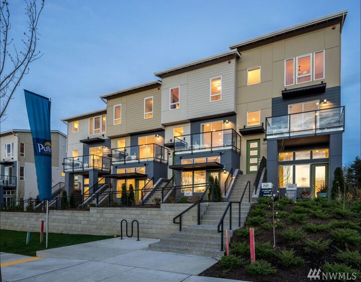 Property Photo:  3509 NE 147th  (Lot 105) St  WA 98155 