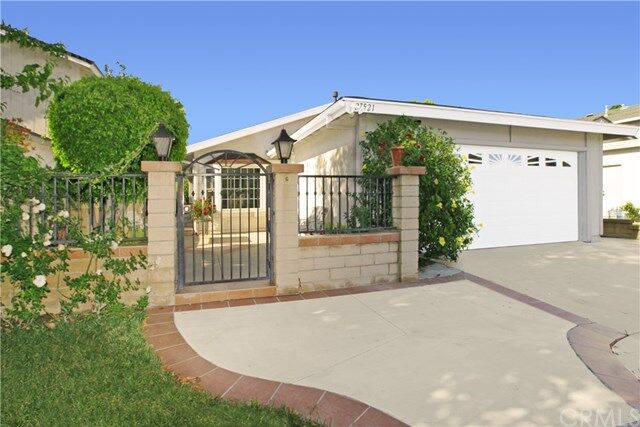 Property Photo: 27521 Velador CA 92691