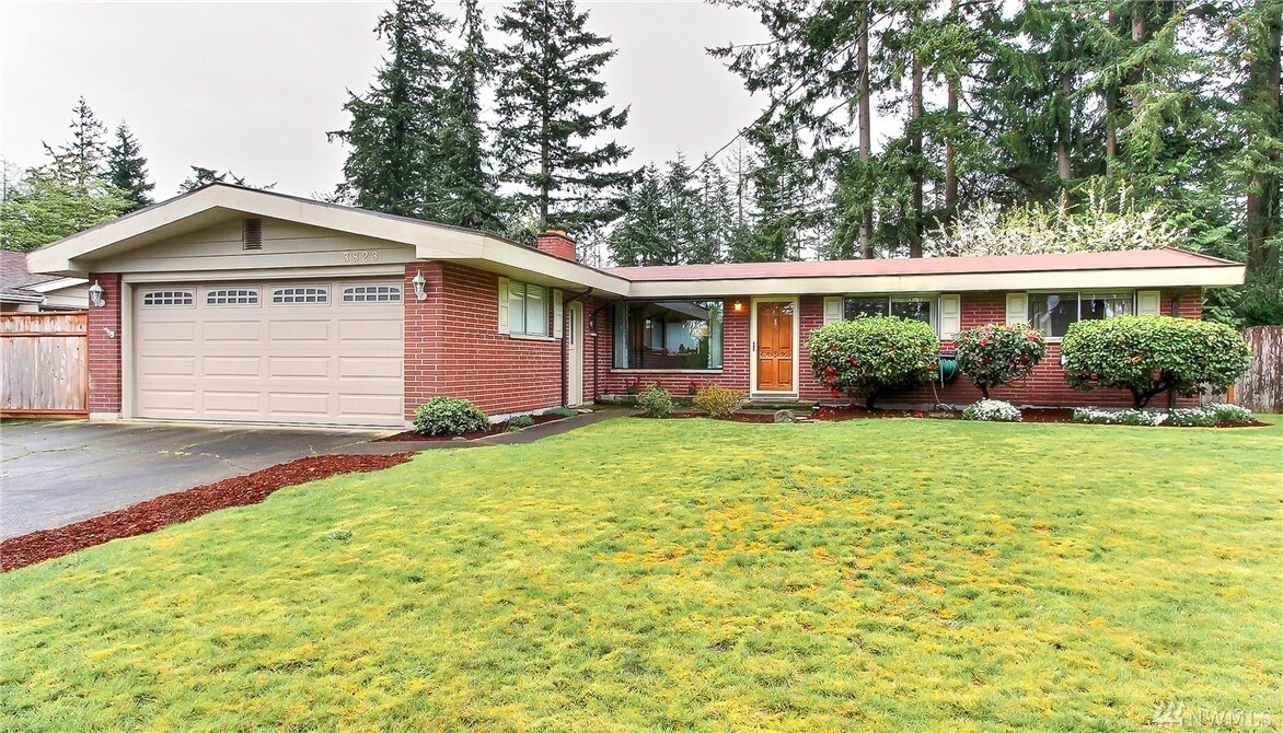 Property Photo:  3823 S 305th Place  WA 98001 