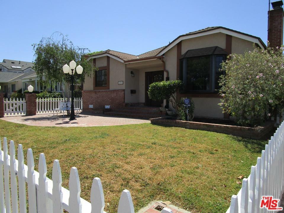 Property Photo: 6556 W 82nd St CA 90045