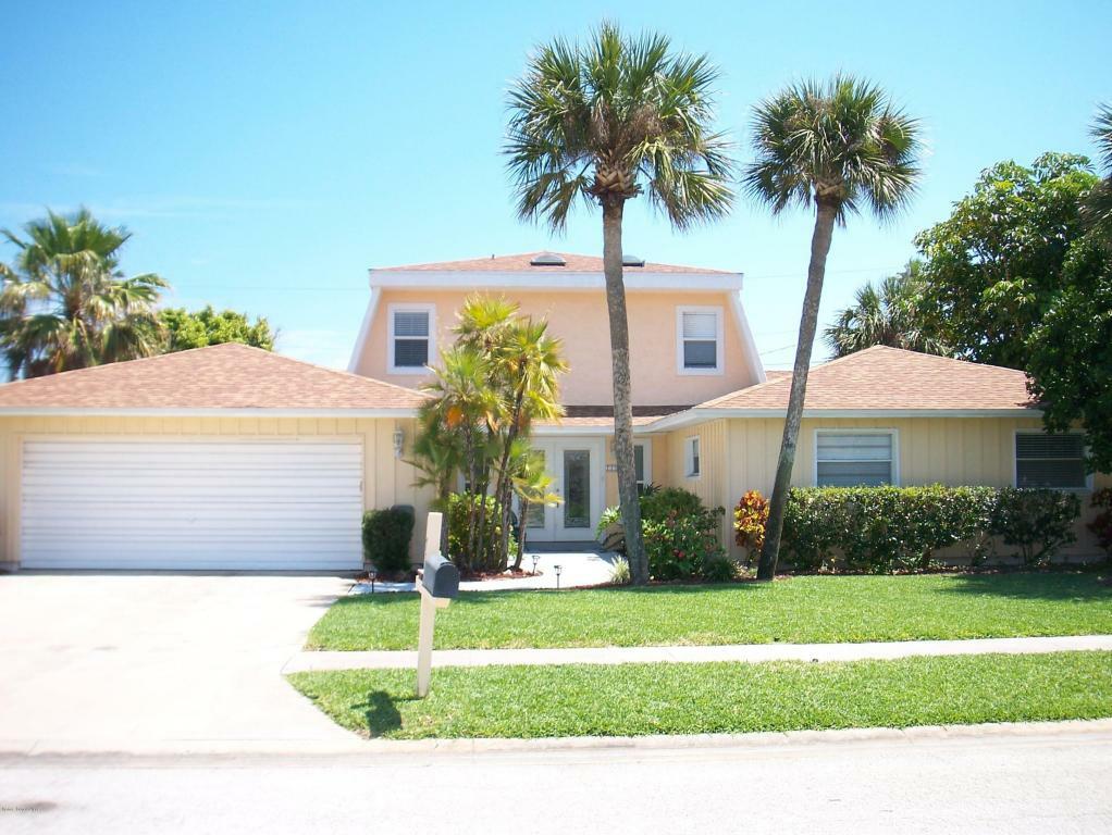 Property Photo:  711 Palm Drive  FL 32937 