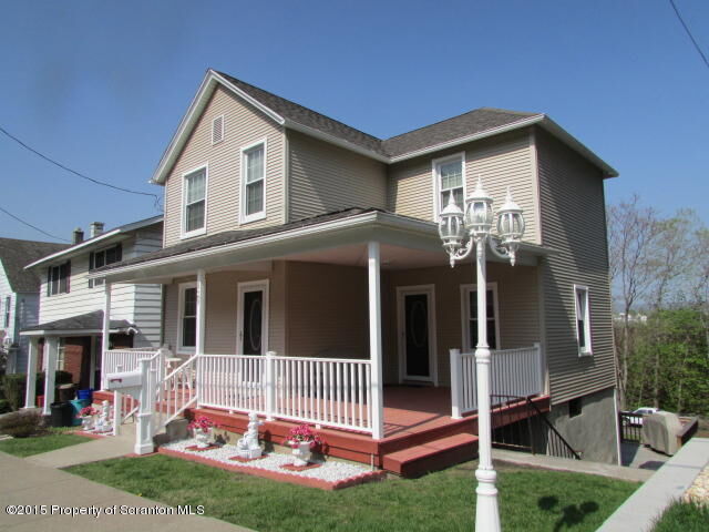 Property Photo:  829 Matthew Avenue  PA 18510 