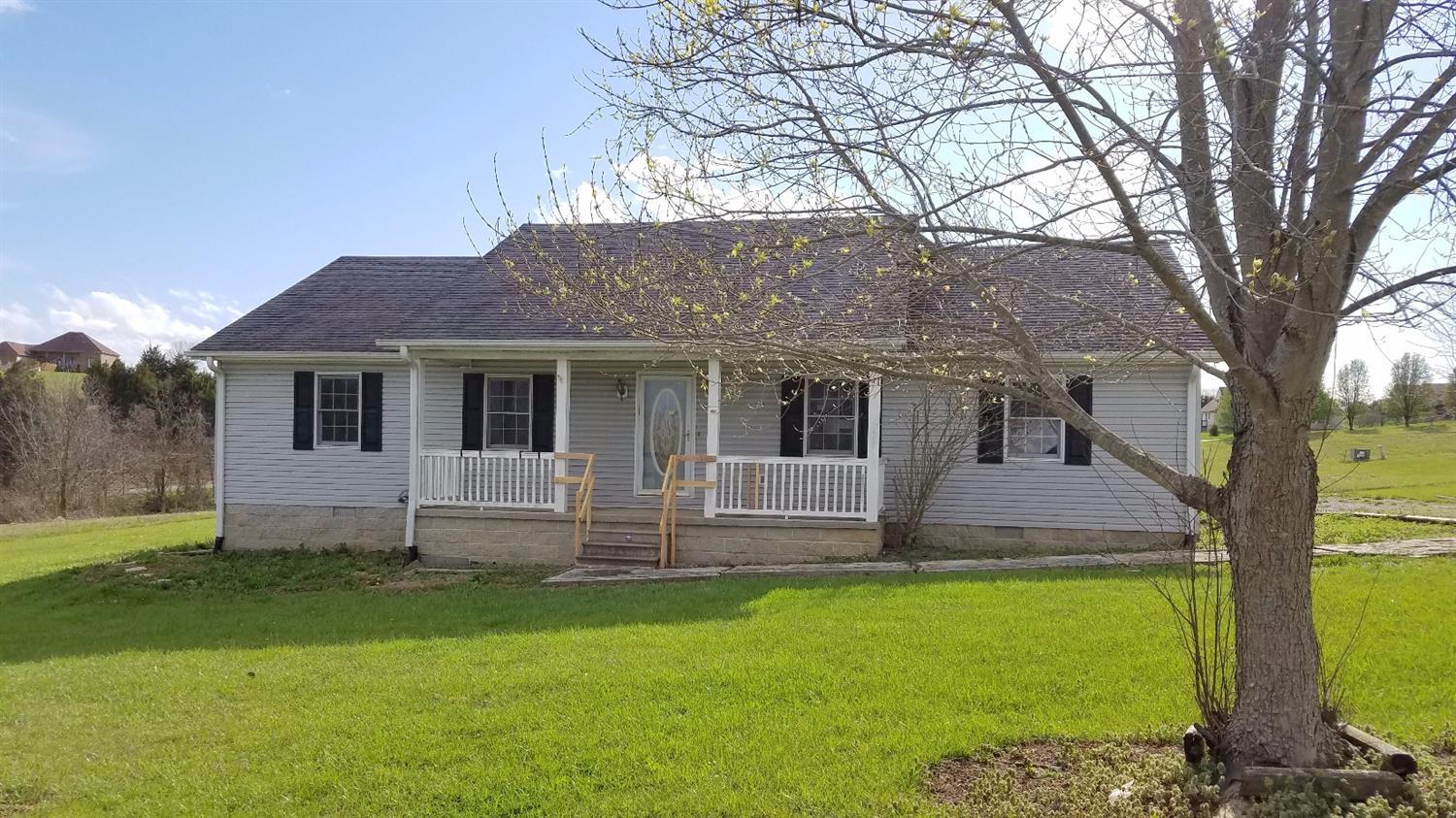 Property Photo:  285 Candlelight Drive  KY 40484 