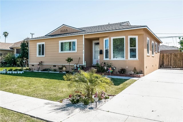 Property Photo: 3728 Woodruff Avenue CA 90808