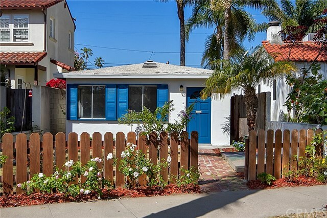 Property Photo:  209 Crest Avenue  CA 92648 