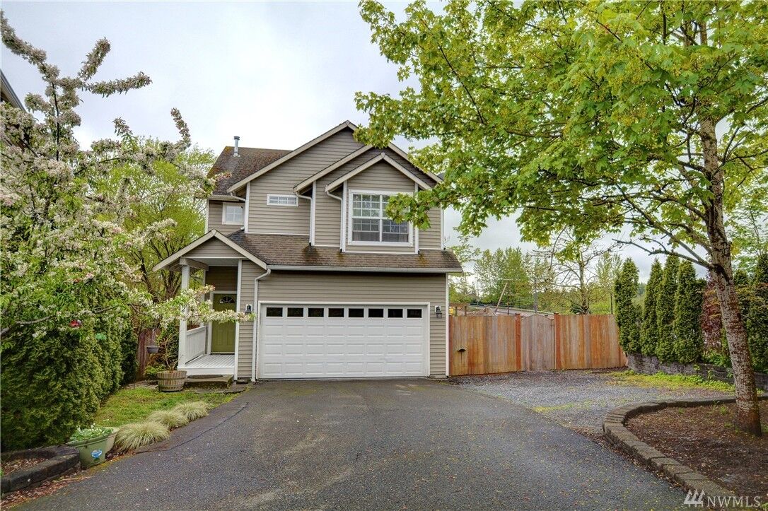 Property Photo:  2022 147th Place SW  WA 98087 