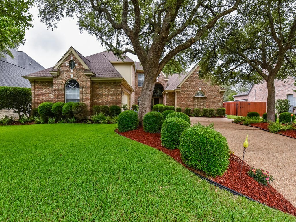 Property Photo:  2636 Creeks Edge Parkway  TX 78733 