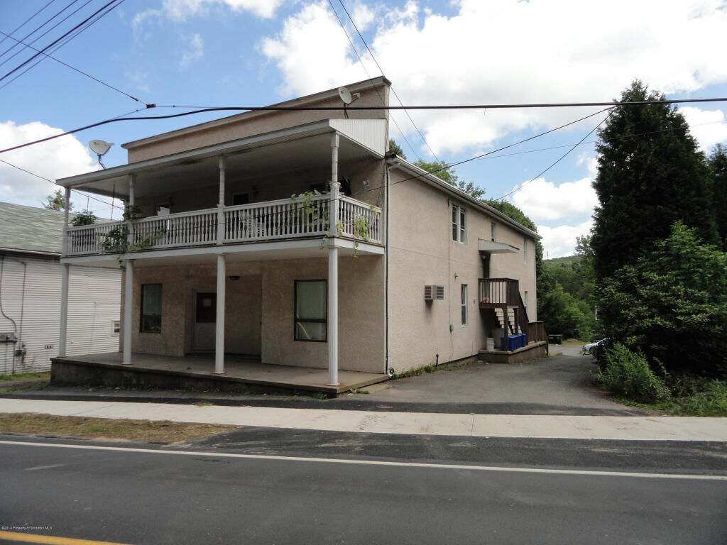 Property Photo:  118 Market Street  PA 18444 