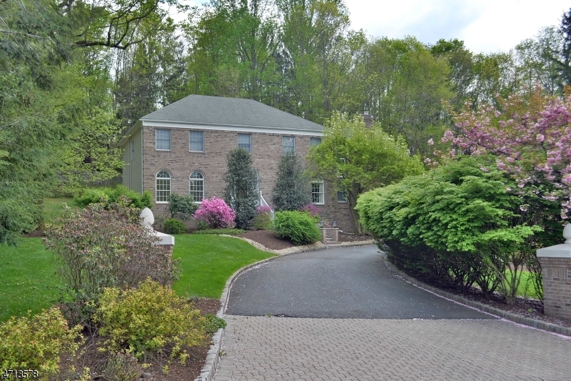 Property Photo: 4 Weiss Rd NJ 07458