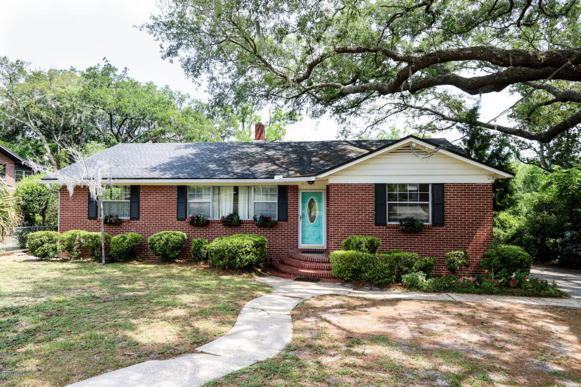 Property Photo: 4341 Woodmere Street FL 32210