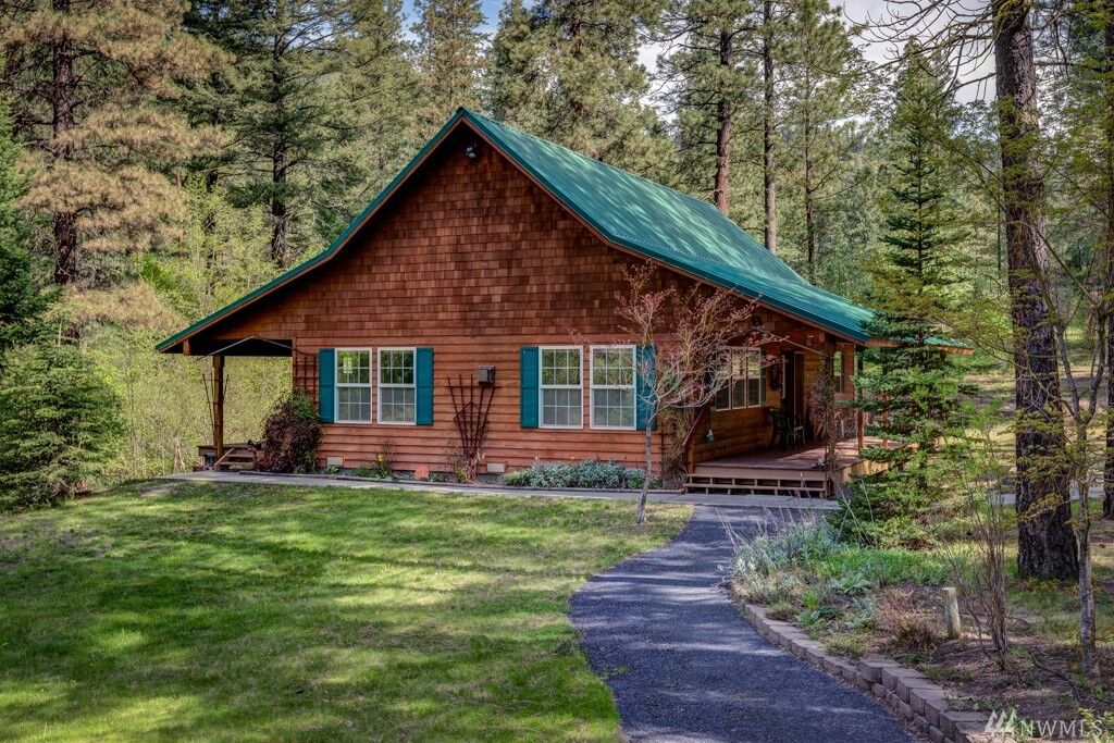 Property Photo:  10274 Eagle Creek Rd  WA 98826 
