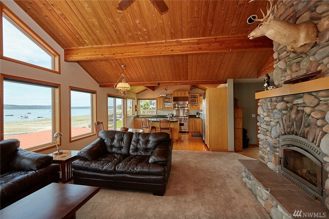 Property Photo: 9895 Miami Beach Rd NW WA 98380