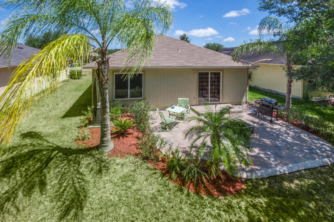 Property Photo:  804 Wynfield Circle  FL 32092 