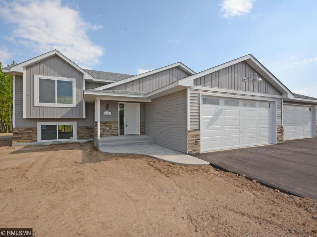 Property Photo:  26925 Sierra  MN 55074 