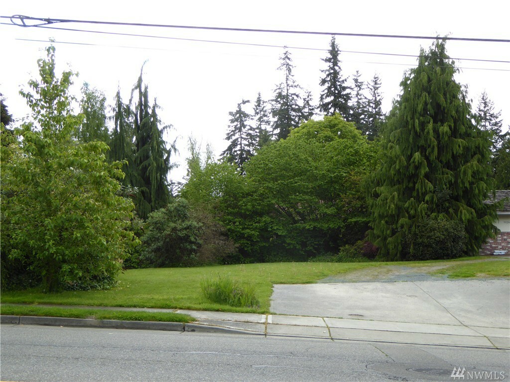 Property Photo:  9128 Main St  WA 98026 