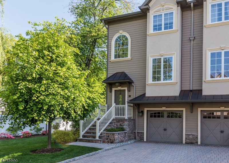 Property Photo:  1 Glen Rock Sq, B5  NJ 07452 