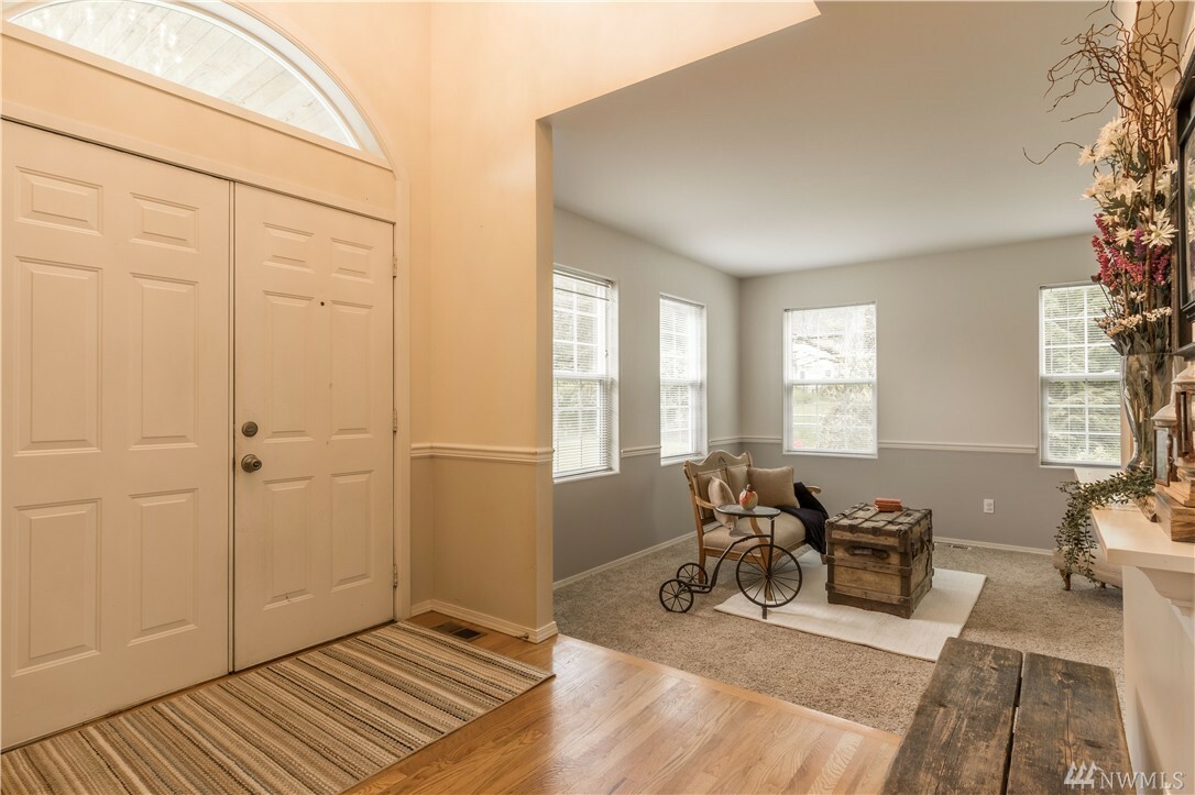 Property Photo: 1721 Creswell Rd WA 98290