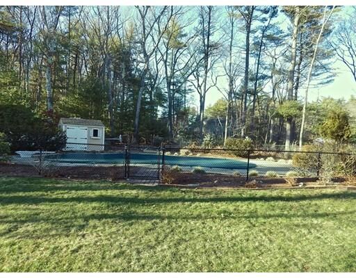 Property Photo: 6 Fieldstone Drive MA 02052