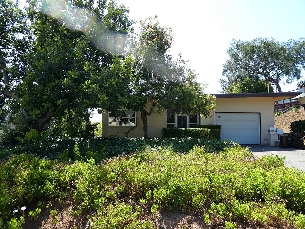 Property Photo: 259 Avalon Dr CA 92084
