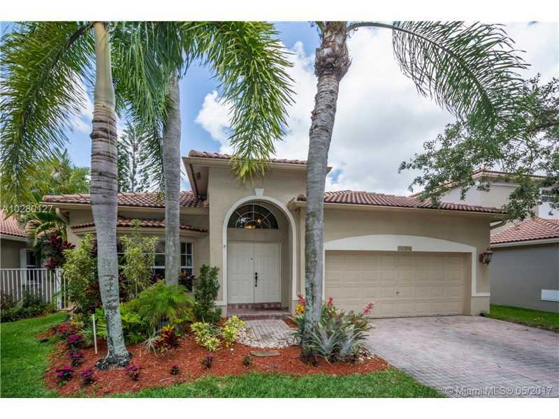 Property Photo:  16306 Sapphire Dr  FL 33331 