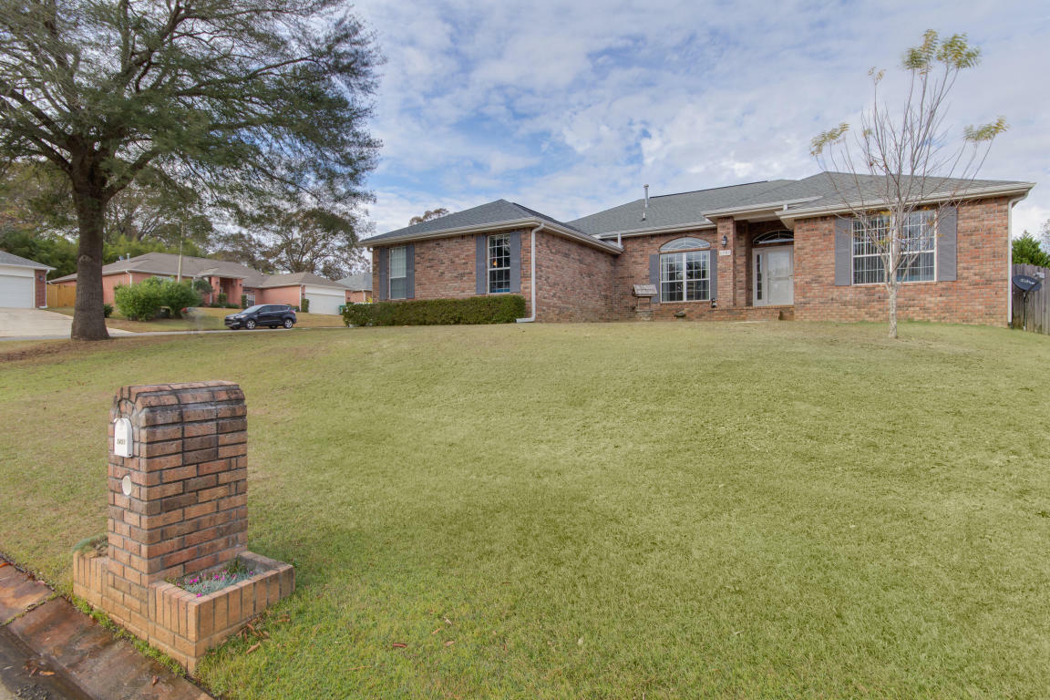 Property Photo:  5401 E Brook Drive  FL 32539 